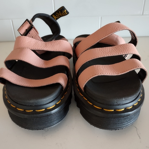 Dr. Martens Blaire Sandals Women's Size 10 Peach Ankle Strap Buckle Leather Nice - Picture 2 of 8